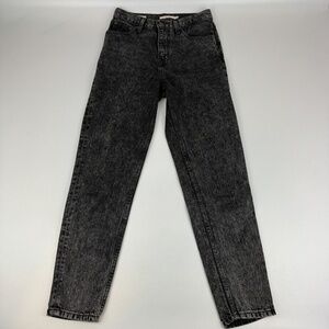 Levis Premium Big E Size 24 x 28 Mom Jeans High Waist Taper Black Acid Wash